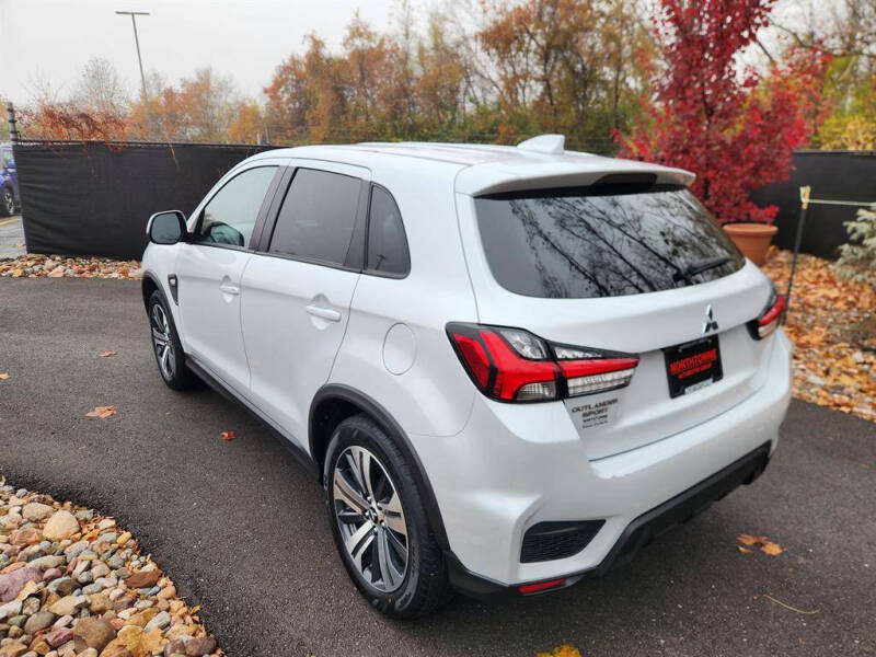 2024 Mitsubishi Outlander Sport ES