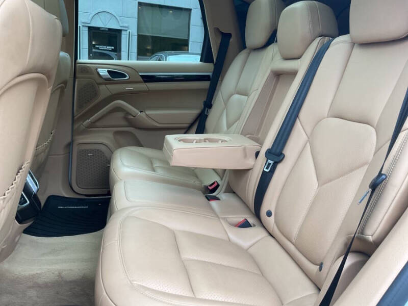 2016 Porsche Cayenne S