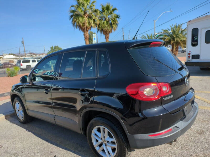 2011 Volkswagen Tiguan S photo 3