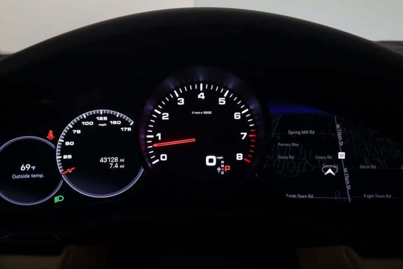 2022 Porsche Cayenne Platinum Edition