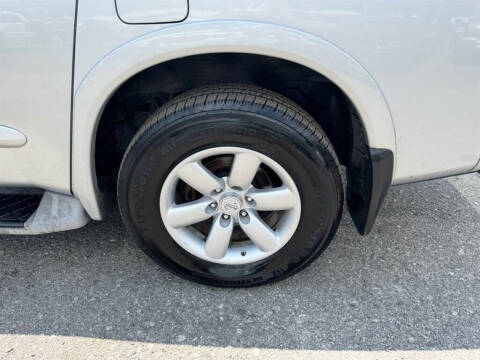 2012 Nissan Armada SV