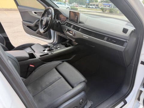 2018 Audi A4 2.0T quattro Premium Plus