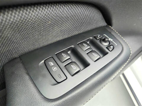 2019 Volvo S60 T6 R-Design