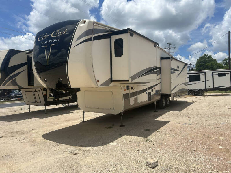2016 CEDAR CREEK 38EL
