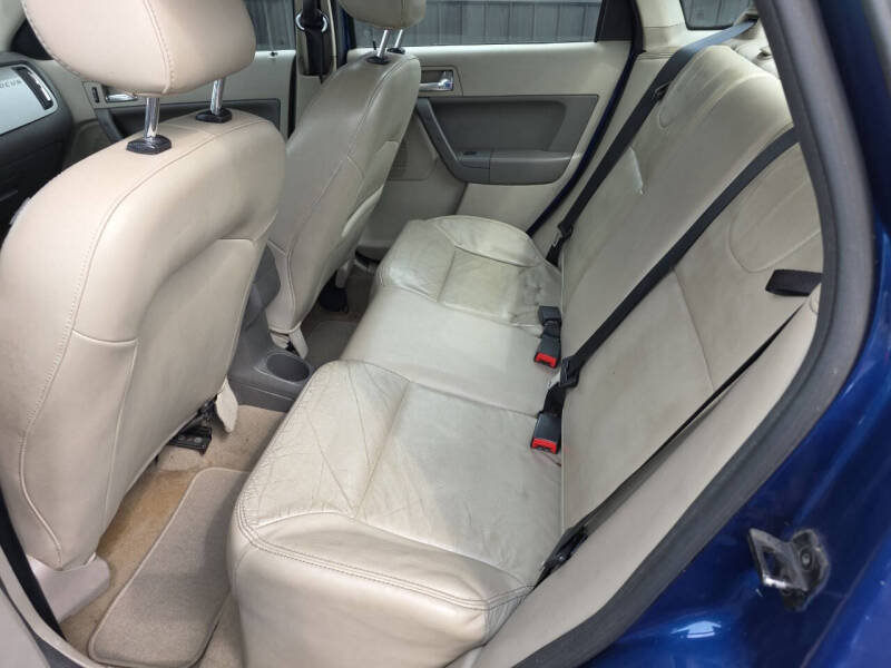 2008 Ford Focus SES
