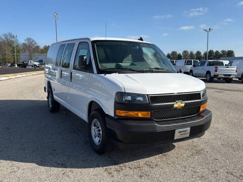 2025 Chevrolet Express 2500