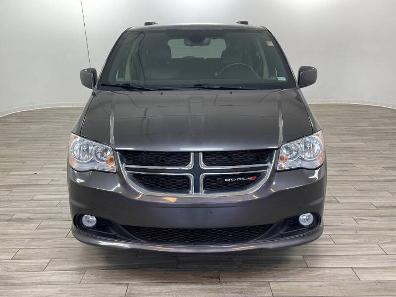 Used 2019 Dodge Grand Caravan SXT with VIN 2C4RDGCG5KR753254 for sale in Florissant, MO