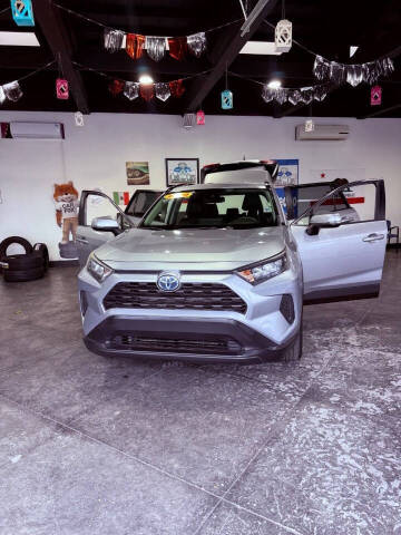 2019 Toyota RAV4 Hybrid LE