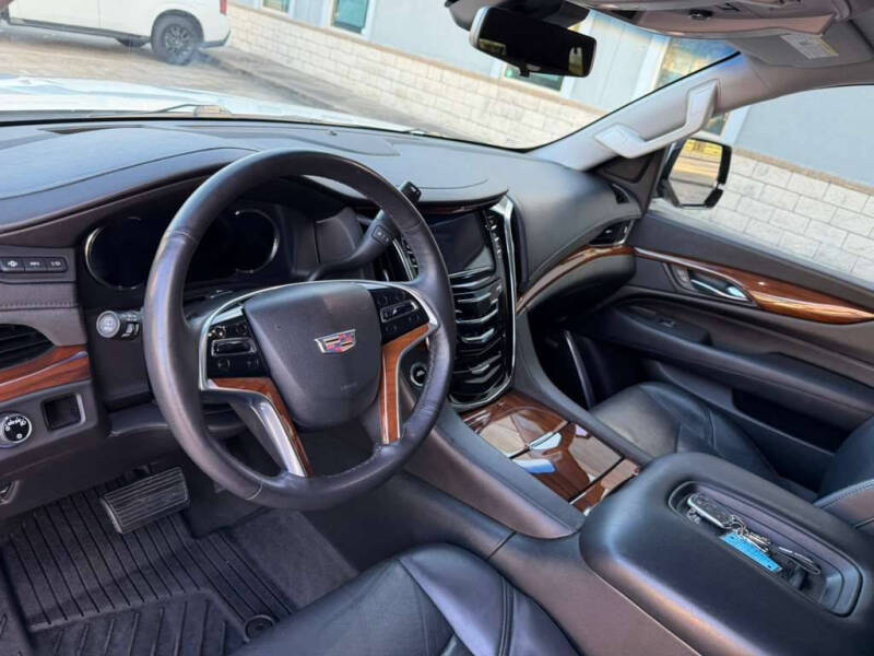 2017 Cadillac Escalade Premium Luxury
