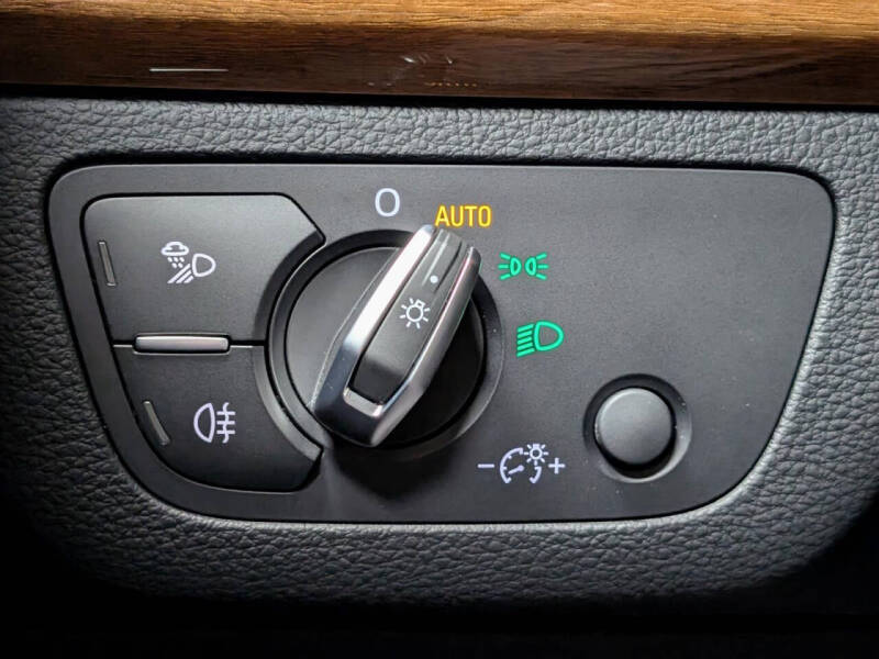 2023 Audi Q5 quattro Premium 40 TFSI