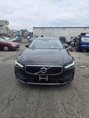 2018 Volvo S90 T5 Momentum