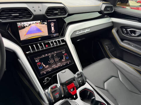2022 Lamborghini Urus