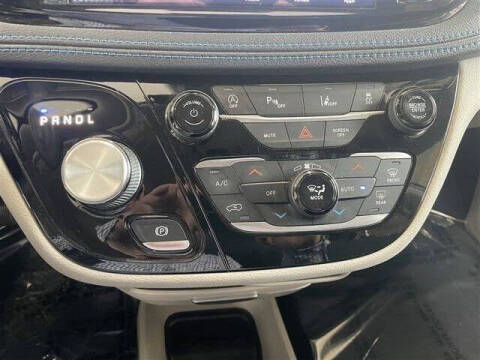 2021 Chrysler Pacifica Touring