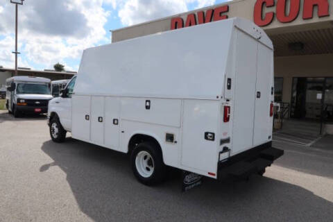 2023 Ford E-Series E-450 SD