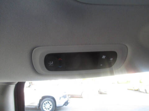 2020 Chrysler Voyager LX