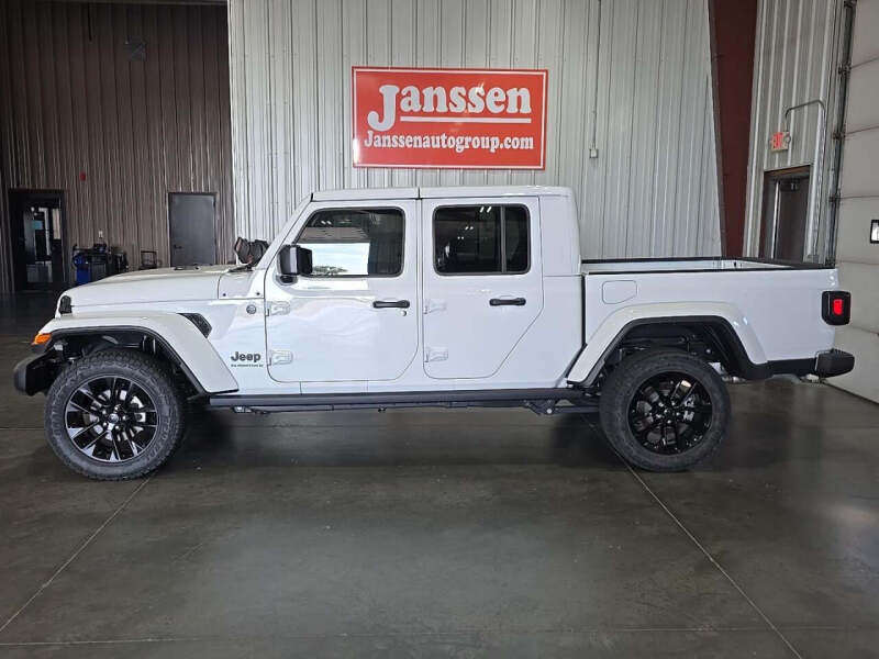 2025 Jeep Gladiator