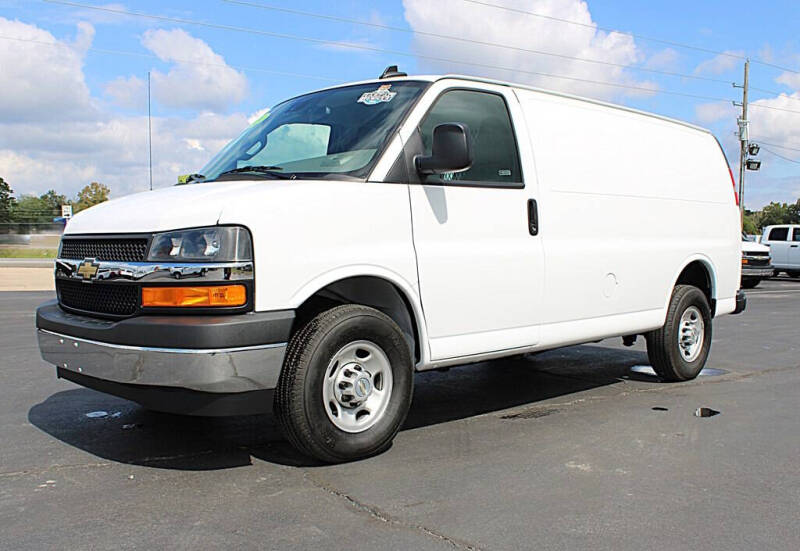 2024 Chevrolet Express 2500