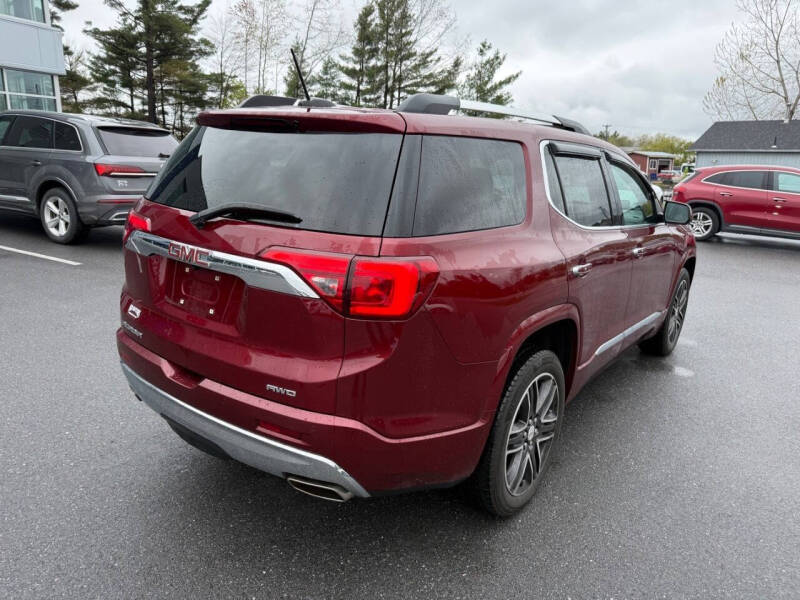 2017 GMC Acadia Denali