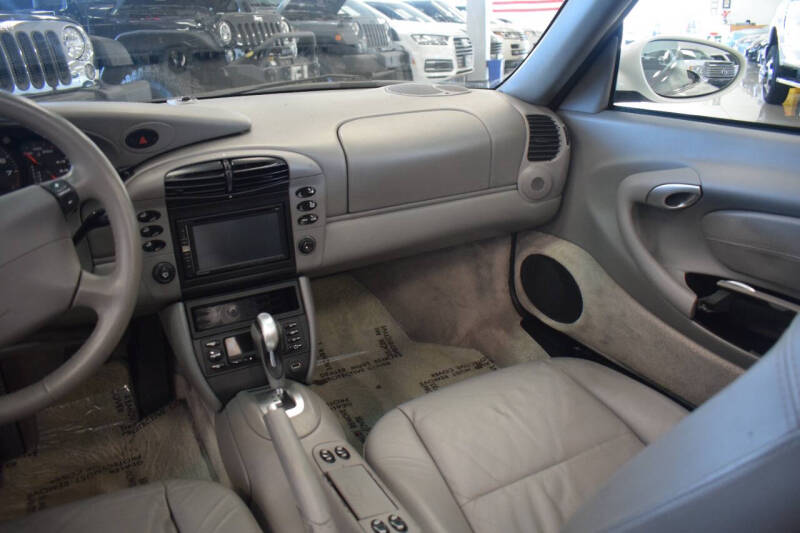 2000 Porsche 911 Carrera