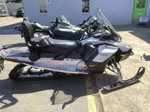 2020 Ski-Doo Grand Touring Sport Rotax®