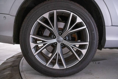 2020 Audi Q8 quattro Premium Plus 55 TFSI