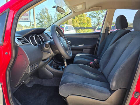 2011 Nissan Versa 1.8 S