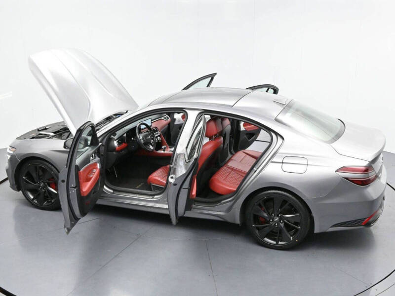 2023 Genesis G70