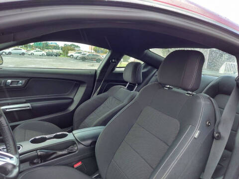 2017 Ford Mustang V6