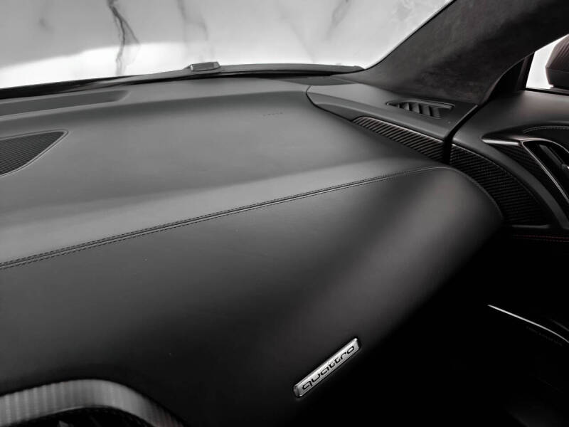 2017 Audi R8 5.2 quattro V10 Plus