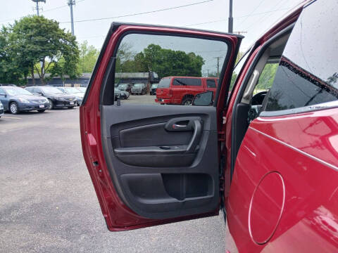 2011 Chevrolet Traverse LT