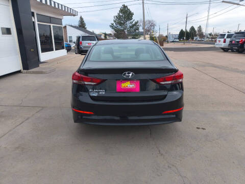 2018 Hyundai Elantra SE