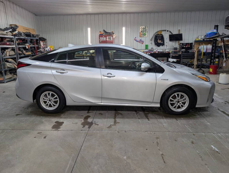 2019 Toyota Prius LE AWD-e