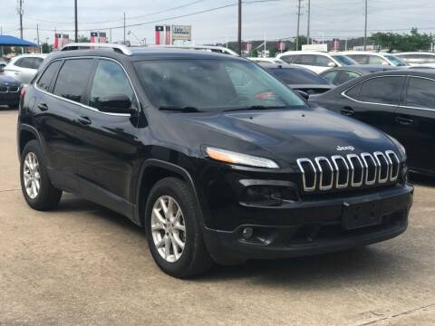 2014 Jeep Cherokee for sale at Discount Auto Company in Houston TX