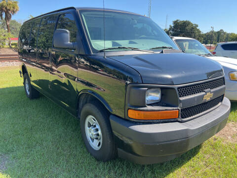 2017 Chevrolet Express for sale at D & R Auto Brokers in Ridgeland SC