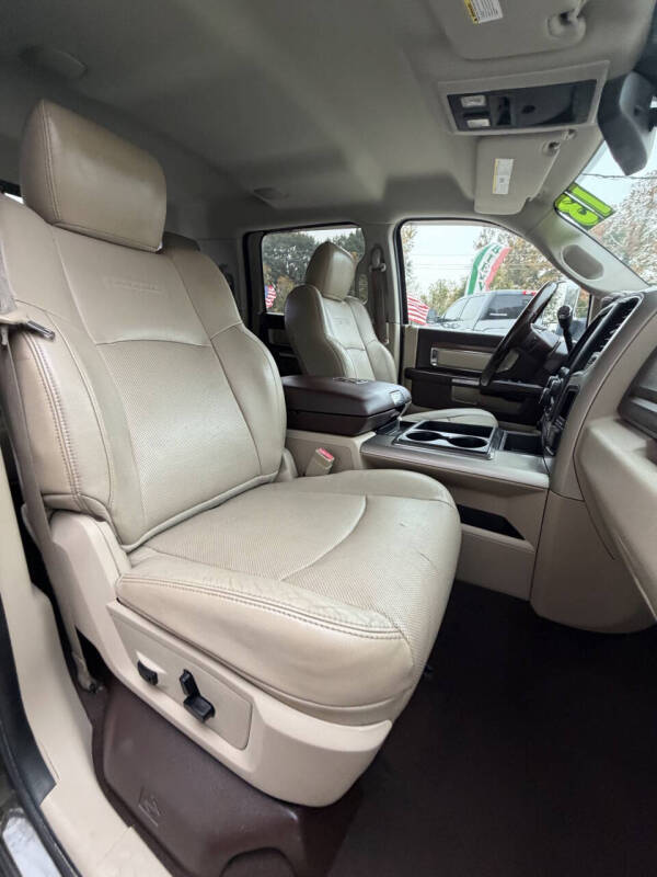 2013 RAM 3500 Laramie