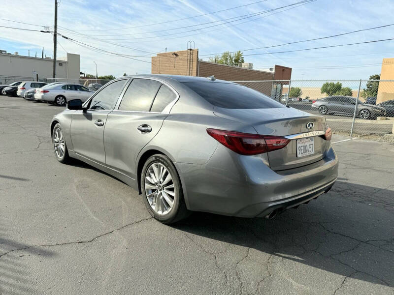 2019 INFINITI Q50 LUXE photo 8