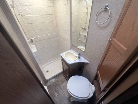 2016 Coachmen RV Leprechaun 220QB