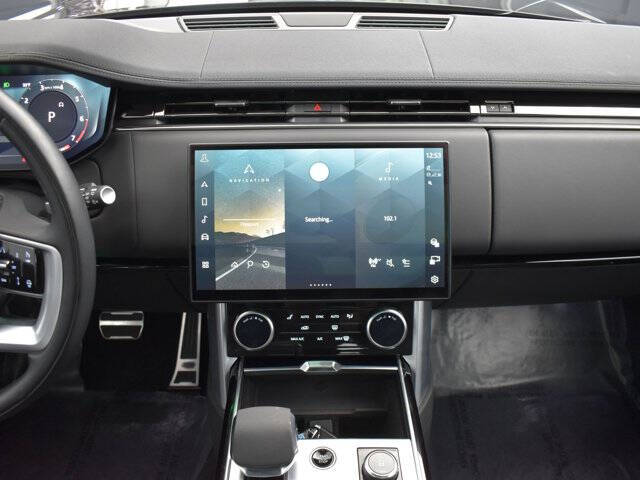 2023 Land Rover Range Rover P400 SE LWB