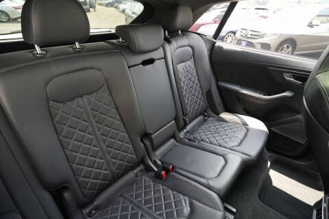 2022 Audi SQ8 4.0T quattro Prestige