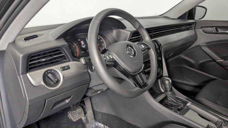 2022 Volkswagen Passat SE