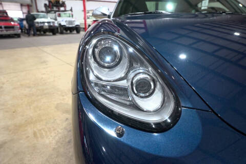 2012 Porsche Cayman R