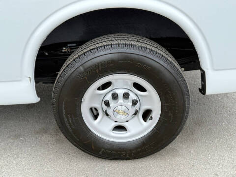 2022 Chevrolet Express 2500