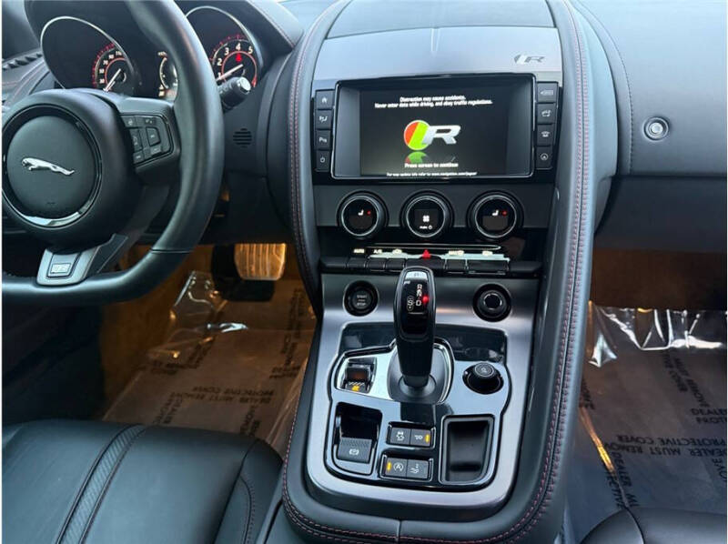 2017 Jaguar F-TYPE R