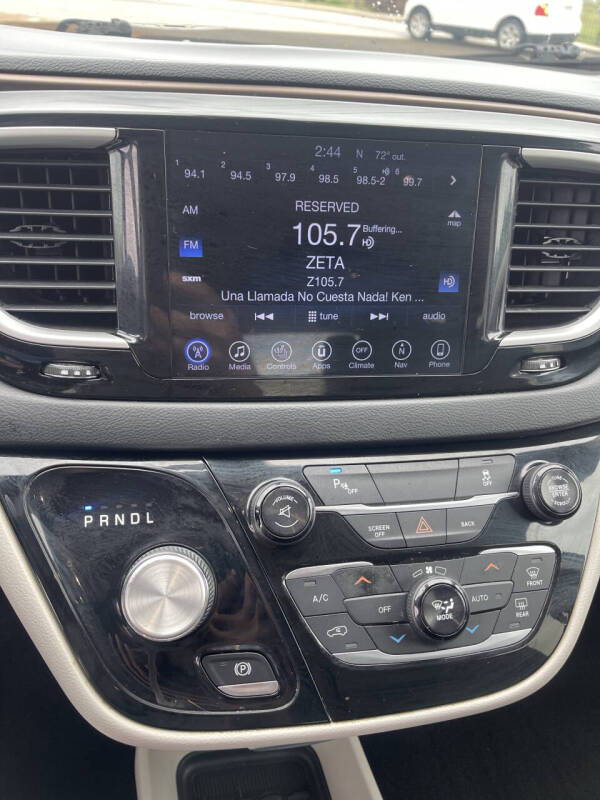 2017 Chrysler Pacifica Touring Plus