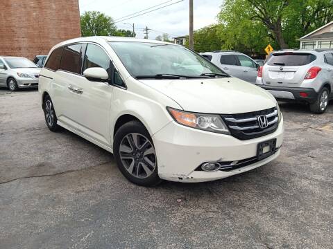 2014 Honda Odyssey for sale at Best Deal Motors in Saint Charles MO
