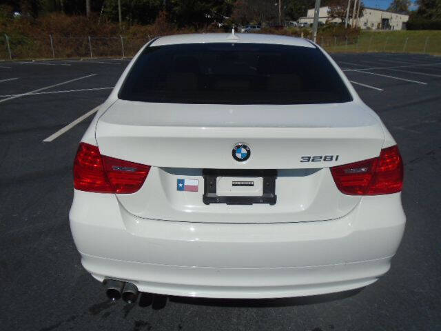 2011 BMW 3 Series 328i