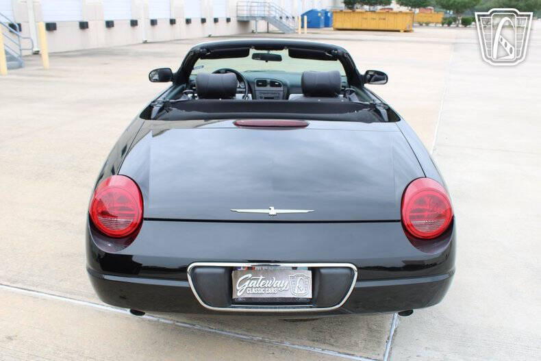 2004 Ford Thunderbird Deluxe
