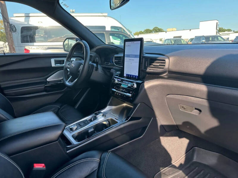 2021 Ford Explorer ST