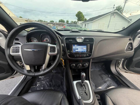 2012 Chrysler 200 Limited