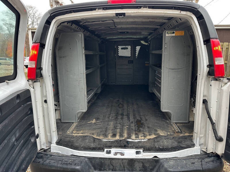 2017 GMC Savana 2500